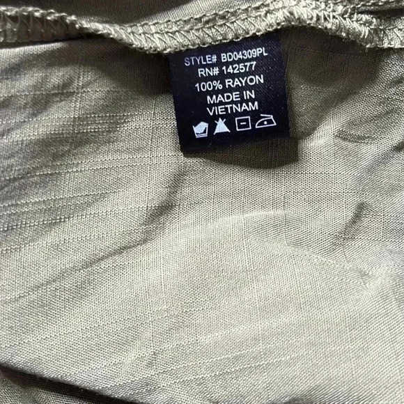 Blashe Smocked Boho Side Slits Maxi Dress Size 1X - Picture 6 of 7